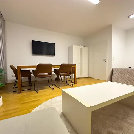 Gemuetliche Bis Zu 7 Personen Mit Guter Autobahnanbindung *